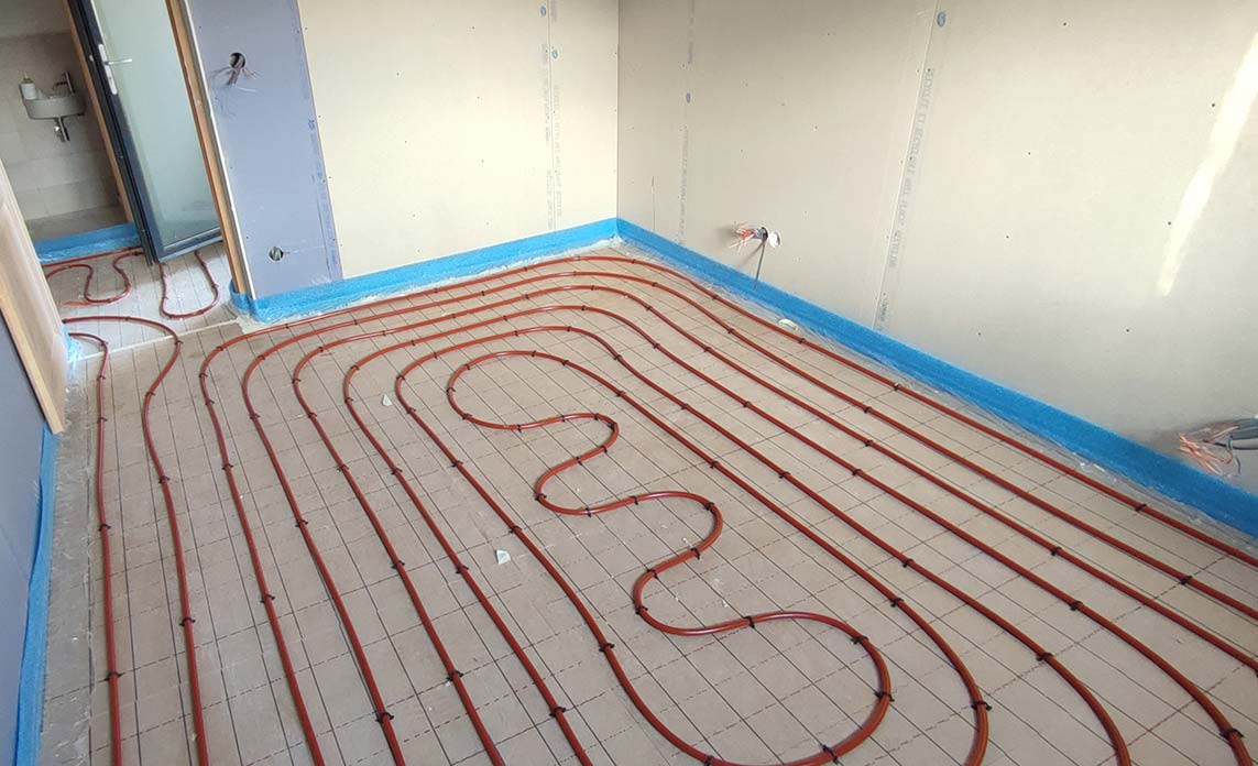 Installation plancher chauffant au Revest à proximité de Toulon
