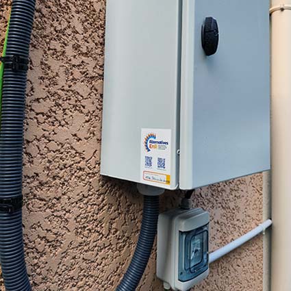 Armoire de protection électrique installée en copropriété à Toulon pour sécuriser l’alimentation des bornes de recharge IRVE